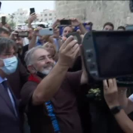 Puigdemont presume de libertad mientras la oposición le pide a Sánchez no ser caballo de Troya