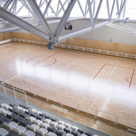 Una de les pistes del nou poliesportiu Camp del Ferro de Sant Andreu.