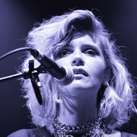 La cantante Carmen Boza durante una actuación.