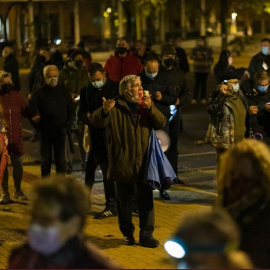 Félix López Rey, el pasado jueves, en una manifestación para reclamar más alumbrado en Orcasitas (Madrid).
