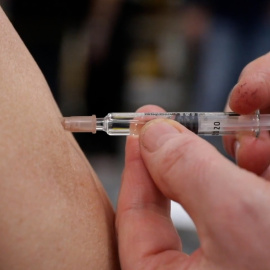 Reino Unido aprueba el uso de la vacuna contra el coronavirus de Pfizer