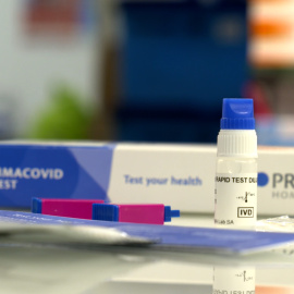 Cofares distribuye a las farmacias los primeros test rápidos de anticuerpos