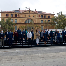 Fotografia de família de partits i entitats per commemorar el quart aniversari de l'1-O.