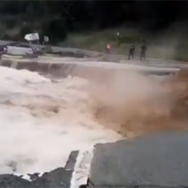 La N-121 a la altura de Pueyo como consecuencia de las tormentas. - EUROPA PRESS