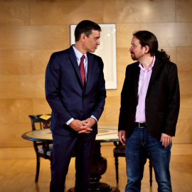 El presidente en funciones, Pedro Sánchez, y el secretario general de Podemos, Pablo Iglesias. / Daniel Gago - PODEMOS