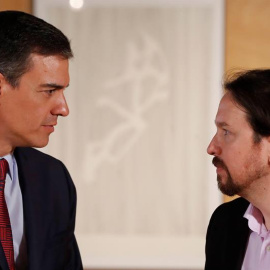 El presidente del gobierno Pedro Sánchez y el líder de Podemos Pablo Iglesias. - EFE
