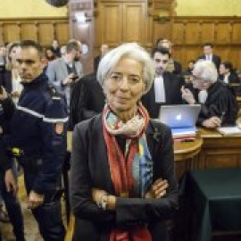 Los jueces condenan a la jefa del FMI por un pago a un magnate francés pero la libran de cumplir pena
