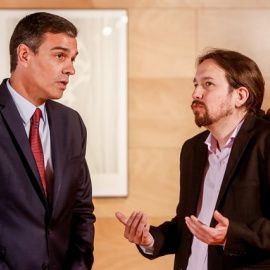El presidente del Gobierno en funciones, Pedro Sánchez y el líder de Podemos, Pablo Iglesias. Europa Press