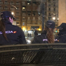 Agentes de Policía.
