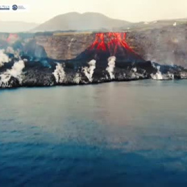 El nuevo delta volcánico de La Palma sigue ganando terreno al mar