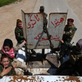 El comando femenino de Sinyaru: un grupo de mujeres que mantiene a raya al Estado Islámico