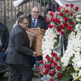 23/1/23 Imagen del entierro de la mujer asesinada en Piedrabuena (Ciudad Real) el pasado 8 de enero.