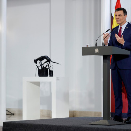 El presidente del Gobierno español, Pedro Sánchez, hace balance del año tras la última reunión del Consejo de Ministros de 2020 y presenta un informe sobre el cumplimiento de los compromisos adquiridos en su investidura este martes en el Palacio de l