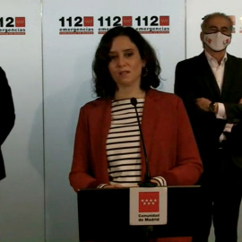 Ayuso pide "que lleguen más vacunas"