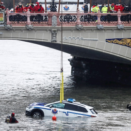 30/12/2020.- Los equipos de rescate de la Ertzaintza han recuperado el cadáver del agente de la Ertzaintza que cayó al río Urumea.