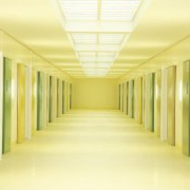 Las muertes por sobredosis de fármacos revelan las carencias de la macrocárcel vasca de Zaballa