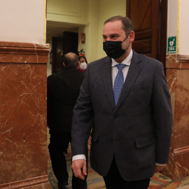 El diputado del PSOE, José Luis Ábalos, a su llegada a una sesión plenaria, en el Congreso de los Diputados. Isabel Infantes / Europa Press.