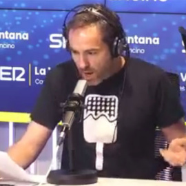 El humorista Raúl Pérez versioneando el 'SloMo' de Chanel.