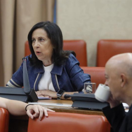La portavoz del PSOE en el Congreso, Margarita Robles, durante su intervención de la reunión de la Diputación Permanente del Congreso, en la que se decide sobre las peticiones para que den explicaciones en pleno o en comisión el presidente del Gobiern