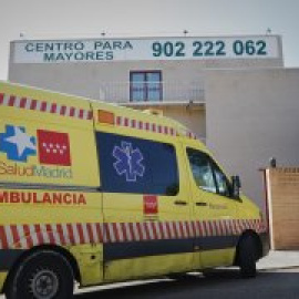 Una anciana de 86 años pasa cuatro horas en una ambulancia para una consulta de 15 minutos