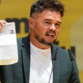 El rotundo mensaje de Rufián a Desokupa: "Nazis, siempre nos tendréis enfrente"