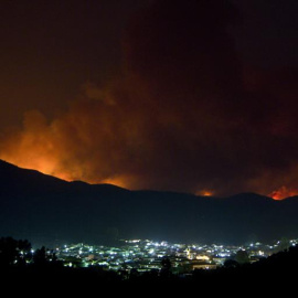 Incendio en La Granada de Riotinto, en Huelva. / JULIÁN PÉREZ (EFE)