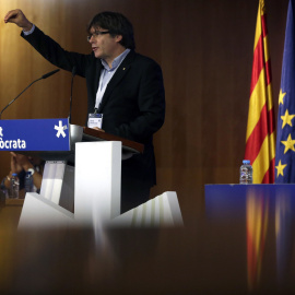 El presidente de la Generalitat, Carles Puigdemont, durante el Consell Nacional del PDeCAT en Barcelona.EFE/Alberto Estévez