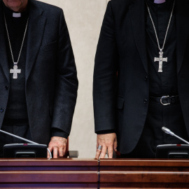 Varios representantes eclesiásticos durante la celebración de un encuentro en la sede de la Conferencia Episcopal, a 28 de enero de 2023.