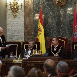 El fiscal general del Estado, José Manuel Maza, el presidente del CGPJ, Carlos Lesmes, el rey Felipe VI, y el ministro de Justicia, Rafael Catalá, en el acto de apertura del año judicial EFE