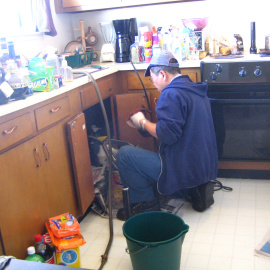 Un trabajador por cuenta propia recibe de la Seguridad Social un 75% de la base de cotización de mes anterior en caso de baja por enfermedad profesional o por accidente laboral