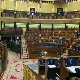 El diputado del PNV Mikel Legarda, durante su intervención en el debate de dos proposiciones de ley presentadas por su partido y por el PSOE para derogar los que consideran aspectos "más lesivos" de la Ley de Seguridad Ciudadana, conocida como "ley mord