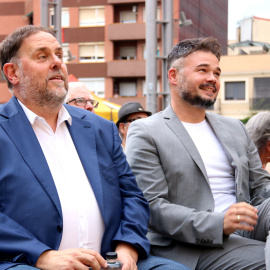 El president d'ERC, Oriol Junqueras, amb el cap de llista al 23-J, Gabriel Rufián, durant el primer míting de la campanya.