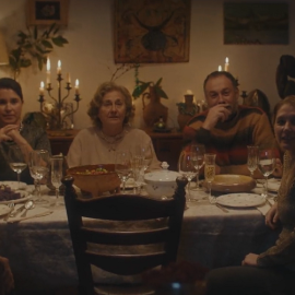 Un instante del anuncio navideño 'She', que homenajea al colectivo LGTBI