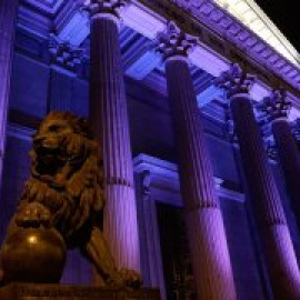 Los roles de género en el Congreso: las mujeres son limpiadoras y administrativas; los hombres son letrados y ujieres