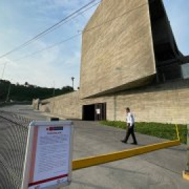 El Perú que sostiene a Dina Boluarte: del cierre del Lugar de la Memoria al 'Viva Vox'