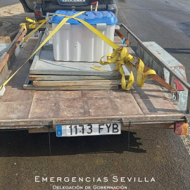 El remolque con 45 kilos de chocos interceptado por la Policía de Sevilla durante la Feria de Abril. / Emergencias Sevilla