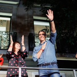 El presidente del Gobierno de España y secretario general del PSOE, Pedro Sánchez, agradece a sus votantes los resultados obtenidos en la jornada electora