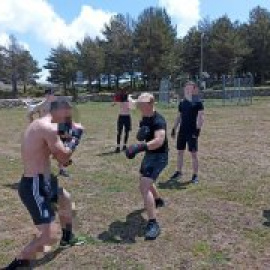 Tácticas de pelea y un tour por Cuelgamuros: así fue la última "cumbre" entre neonazis españoles y alemanes