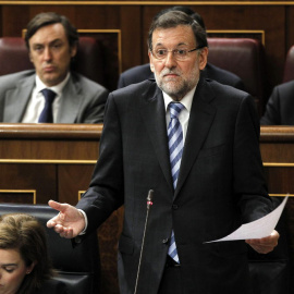 El presidente del Gobierno, Mariano Rajoy, en su escaño del Congreso. Archivo EFE