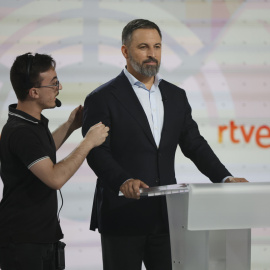 El candidato a la presidencia del Gobierno, Santiago Abascal, antes del inicio del debate electoral, a 19 de julio de 2023.