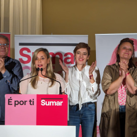 24/7/23 De izquierda a derecha, Manuel Lago, número dos de Sumar por A Coruña; Verónica Martínez, cabeza de lista por Pontevedra; Marta Lois, número uno Pontevedra, y Verónica Hermida, candidata por Pontevedra, el domingo en Santiago.