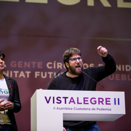 Miguel Urbán y Teresa Rodríguez en Vistalegre II. JAIRO VARGAS