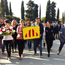 Ofrenda de ERC ante la tumba de Lluís Companys. E.P.