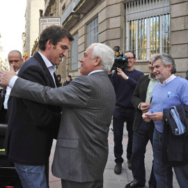 Xosé Luis Baltar, padre del Xosé Manuel Baltar, actual presidente del PP de Ourense, junto a Alberto Nuñez Feijóo