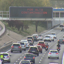 Madrid activa el escenario 2 anticontaminación, con prohibición de aparcar en el centro./EUROPA PRESS