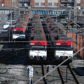 Trenes de Cercanías de Renfe, en Baibao.