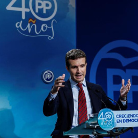 El vicesecretario de Comunicación del PP, Pablo Casado, durante la rueda de prensa que ha ofrecido este lunes en la sede del partido / EFE