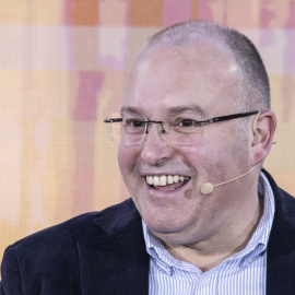  El portavoz del Grupo en el Congreso, Miguel Tellado durante la mesa de portavoces en la Interparlamentaria Popular celebrada este domingo en Ourense. - Brais Lorenzo | EFE