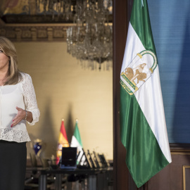 La presidenta andaluza, Susana Díaz, durante la declaración institucional en el Palacio de San Telmo en Sevilla. EFE/Julio Muñoz