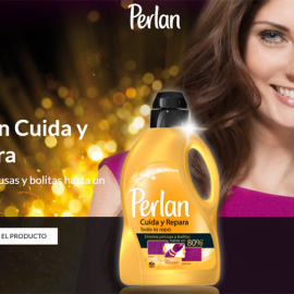 Facua pide la retirada de los anuncios de Perlan que asocian el lavado de la ropa con la mujer.